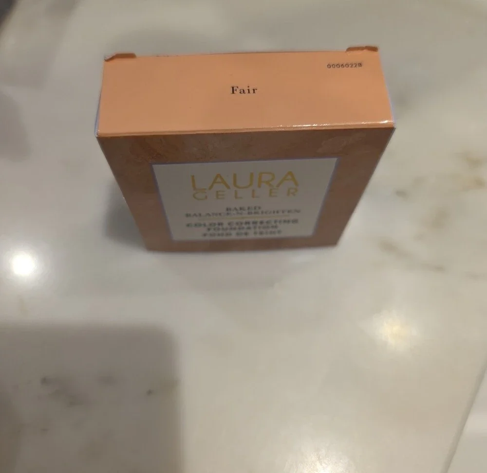 Laura Geller Color Correcting Foundation Compact — Copper Gold Finish